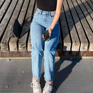 AE Baggy Jean - High Rise Jeans